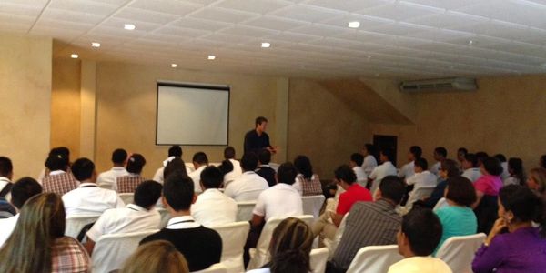 Travis Taliaferro promoting the sustainable development goals of the united nations in panama