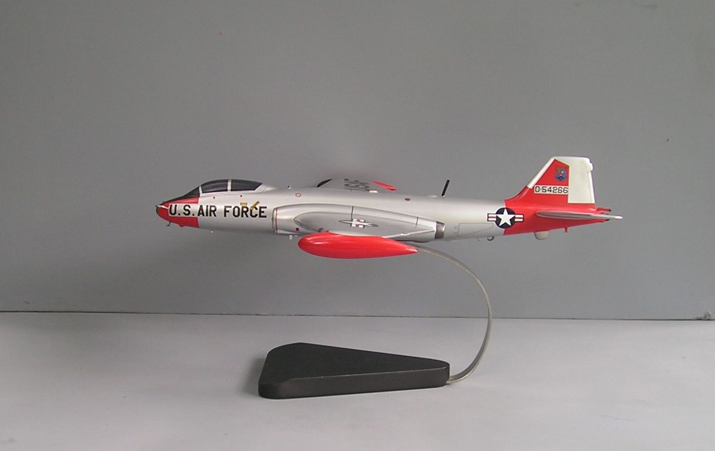 EB-57 Canberra custom models