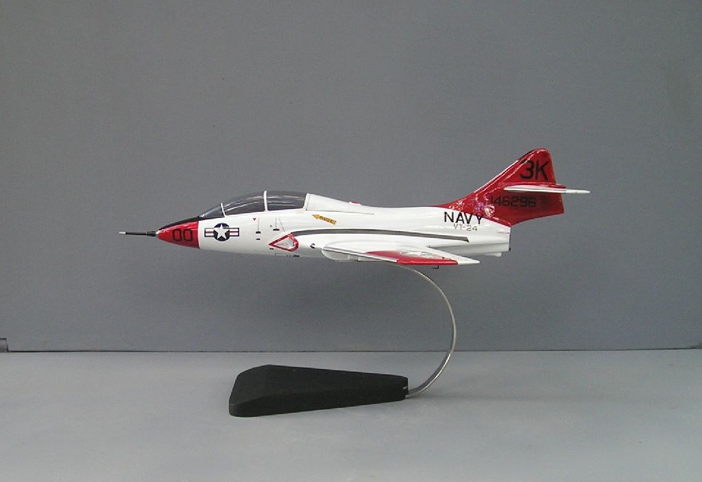 TF-9J Cougar desktop model