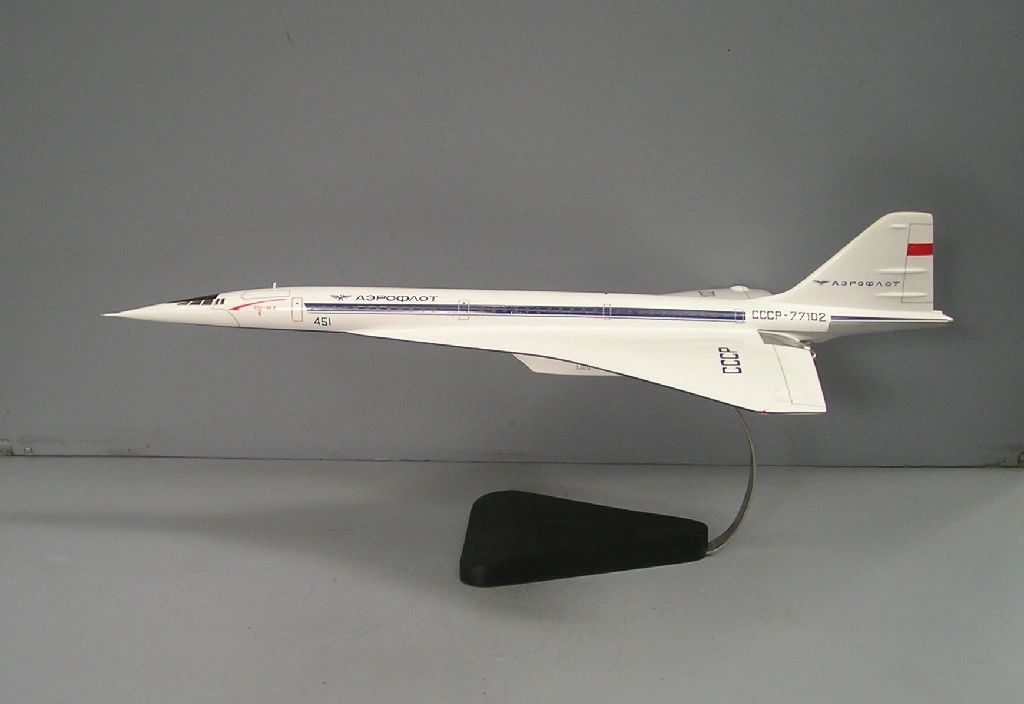 Tu-144 desktop model
