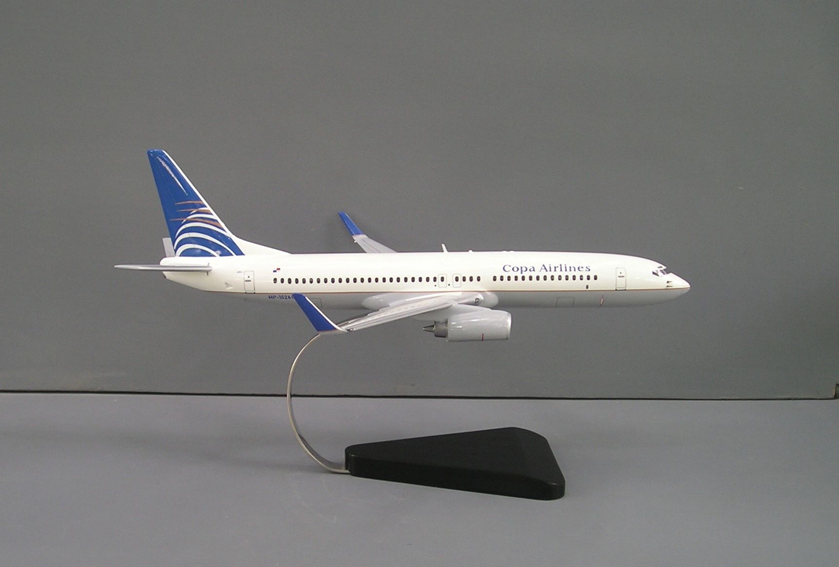 Boeing 737-800 desktop models