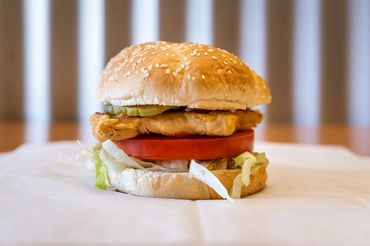 1/4lb grilled chicken breast sandwich