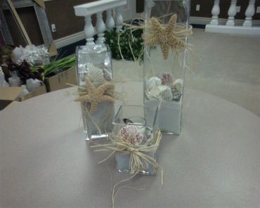 Square glass decor with twine and white flowers