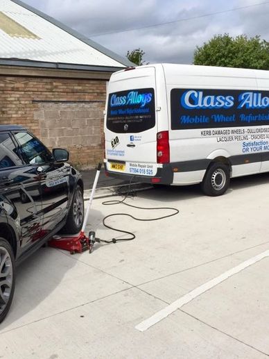 Class Alloys Van repairing car