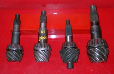 left to right: GM 10 bolt 4.88 similair to Ford 8.8 and GM 12 bolt. Dana 60 4.88. Ford 9" 4.86. Dana