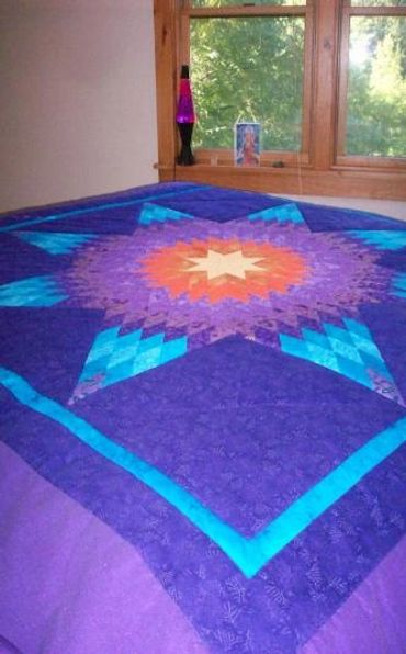 OFFICIAL SITE Diane's Native American Star Quilts.  https://www.dianesnativeamericanstarquilts.net