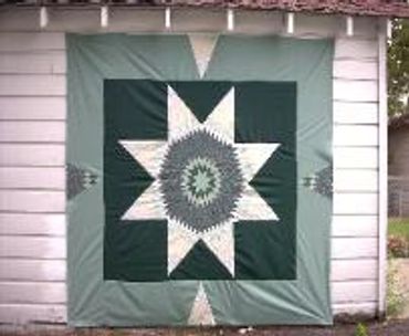 OFFICIAL SITE Diane's Native American Star Quilts.  https://www.dianesnativeamericanstarquilts.net