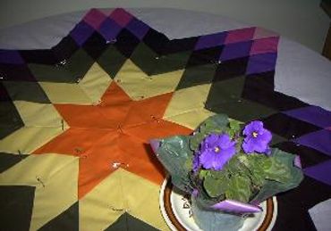 OFFICIAL SITE Diane's Native American Star Quilts.  https://www.dianesnativeamericanstarquilts.net
