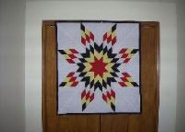 OFFICIAL SITE Diane's Native American Star Quilts.  https://www.dianesnativeamericanstarquilts.net