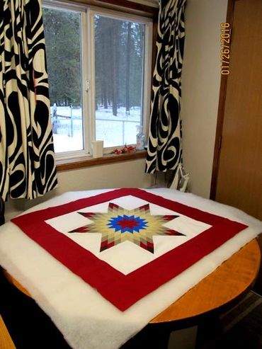 OFFICIAL SITE Diane's Native American Star Quilts.  https://www.dianesnativeamericanstarquilts.net