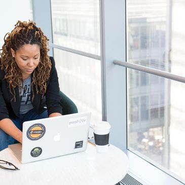 Woman working on creating her path to success with Kelisha Mills and Mompreneur Solutions.