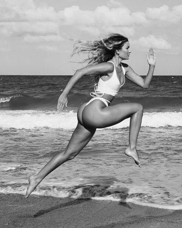 Casi Davis Fitness Style - Kallyz Brand Action Model