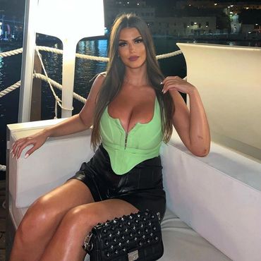 Gena Vlogs Professional Profile - Kallyz Network Iconic Silhouette