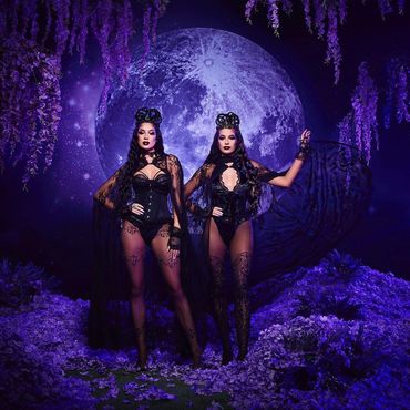 Badura Twins Aesthetic Visuals - Kallyz Action Models - Premium Fashion Edit