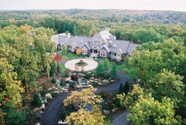 Executive Estate - - Low Level Aerial Photography