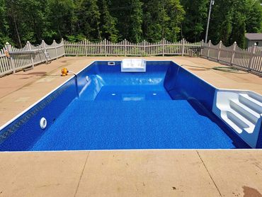 Swimming pool liner replacement