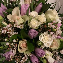 Spring Tulips and Rose Flower Gift Bouquet - Flower Delivery Rickmansworth