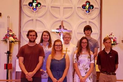St Paul's Lutheran Church - Pastor Kathy and Youth Group