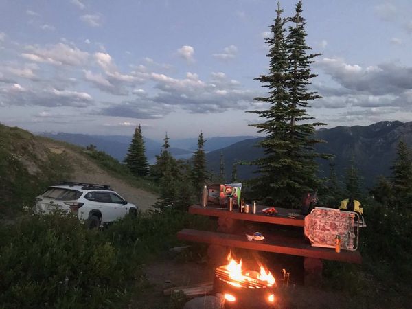 Sunset from Mount Buchanan Lookout
Campfire scenery picnic above the clouds