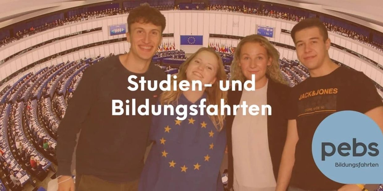 Ein Ausschnitt von Schülern auf einer geförderten Studienfahrt in das Europäische Parlament