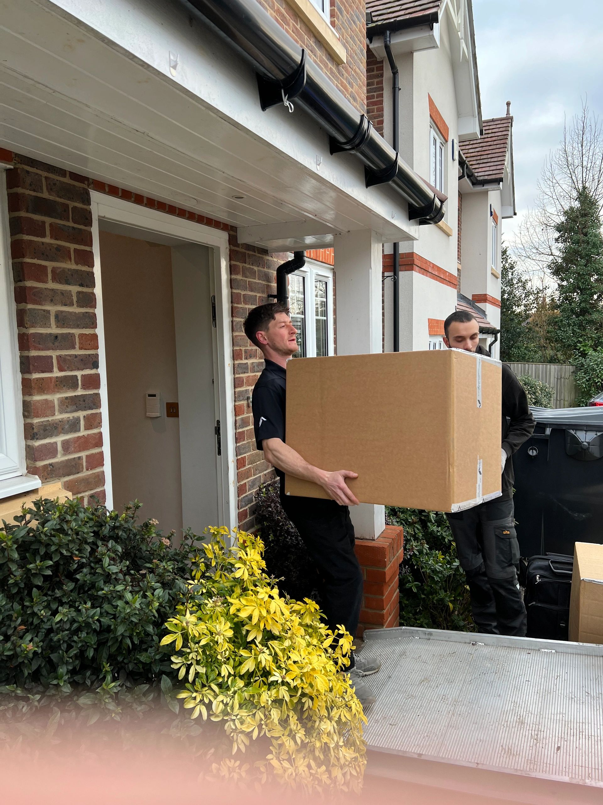 home moves
man and van
delivery service
house move