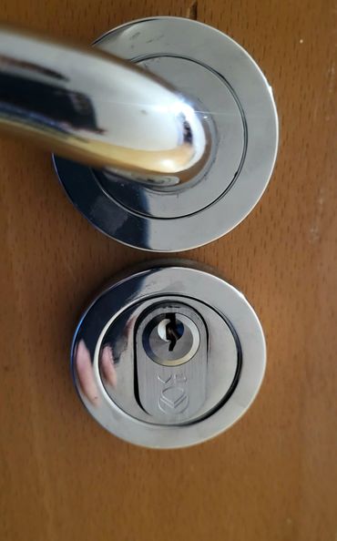 Lock change in Leeds