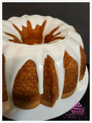 Super Moist Vanilla Pound Cake