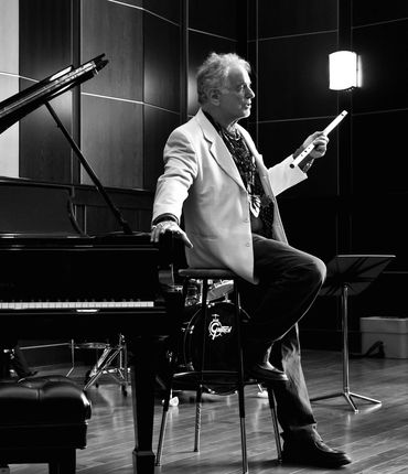 David Amram during a masterclass (used by permission, courtesy of David Amram)