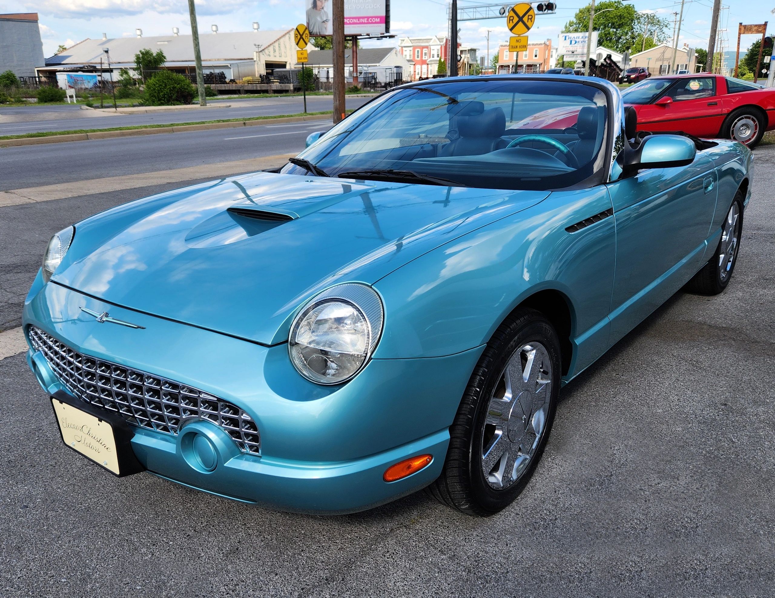 2002 Ford Thunderbird Deluxe's photo