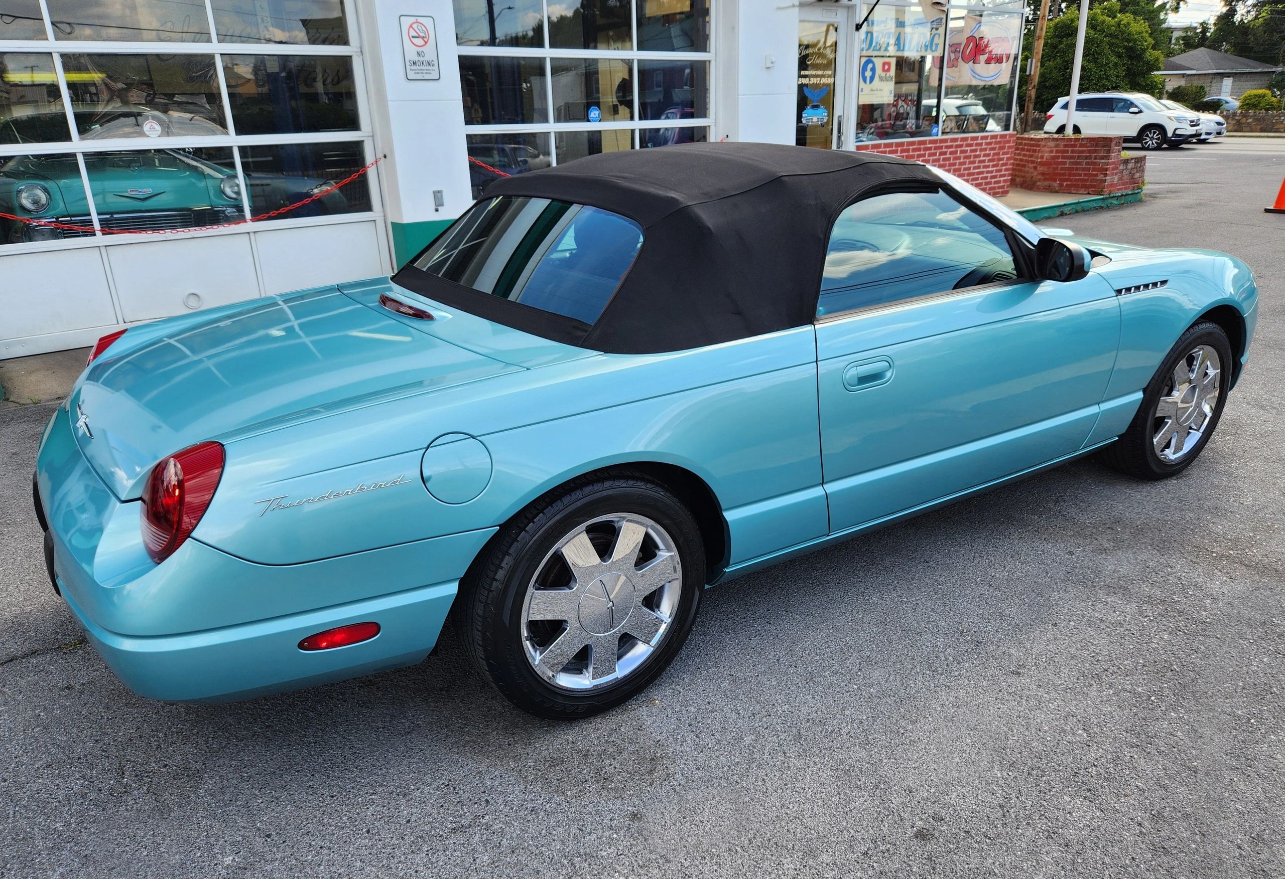 2002 Ford Thunderbird Deluxe - Photo 12