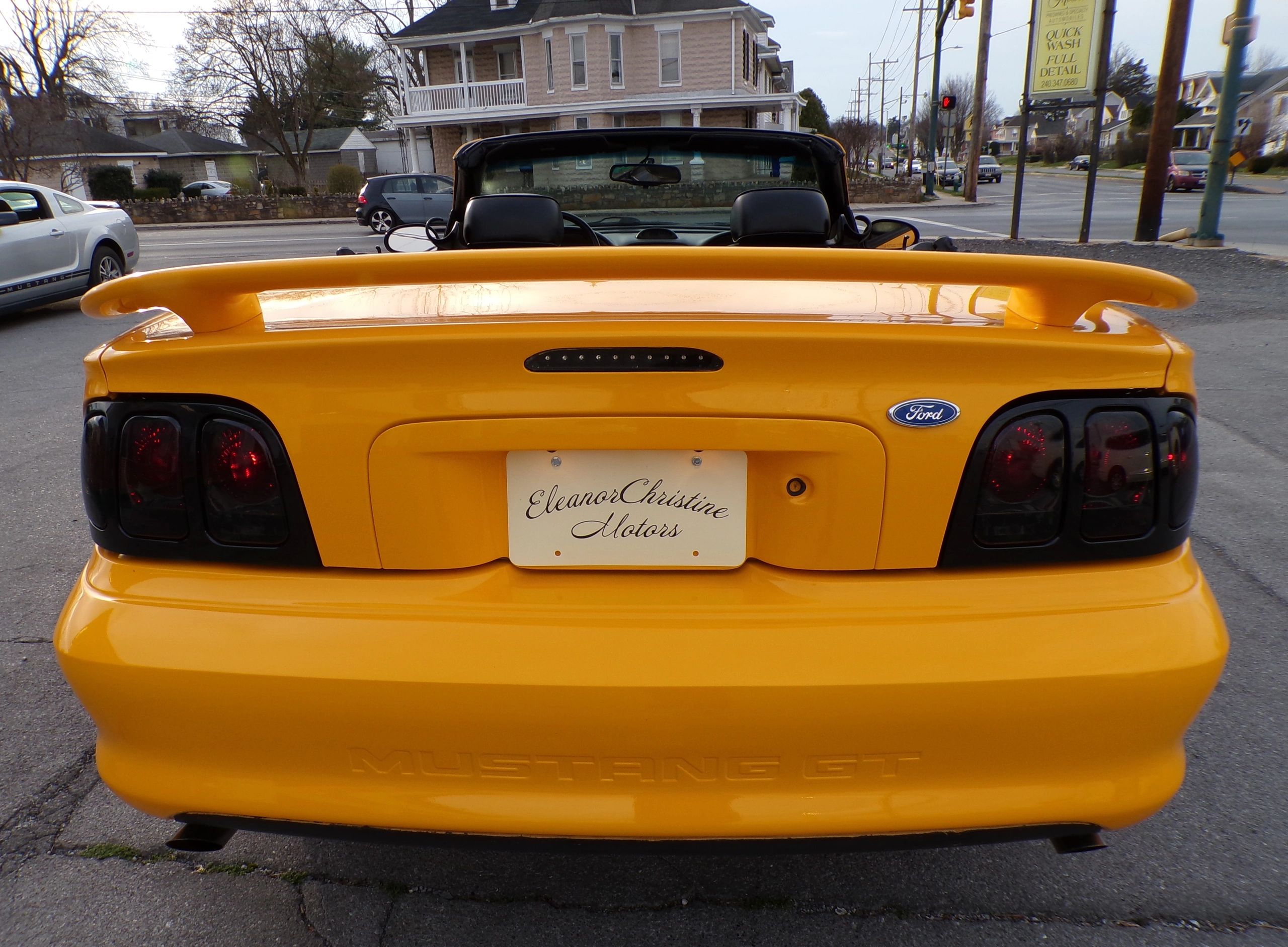 1995 Ford Mustang - Photo 6