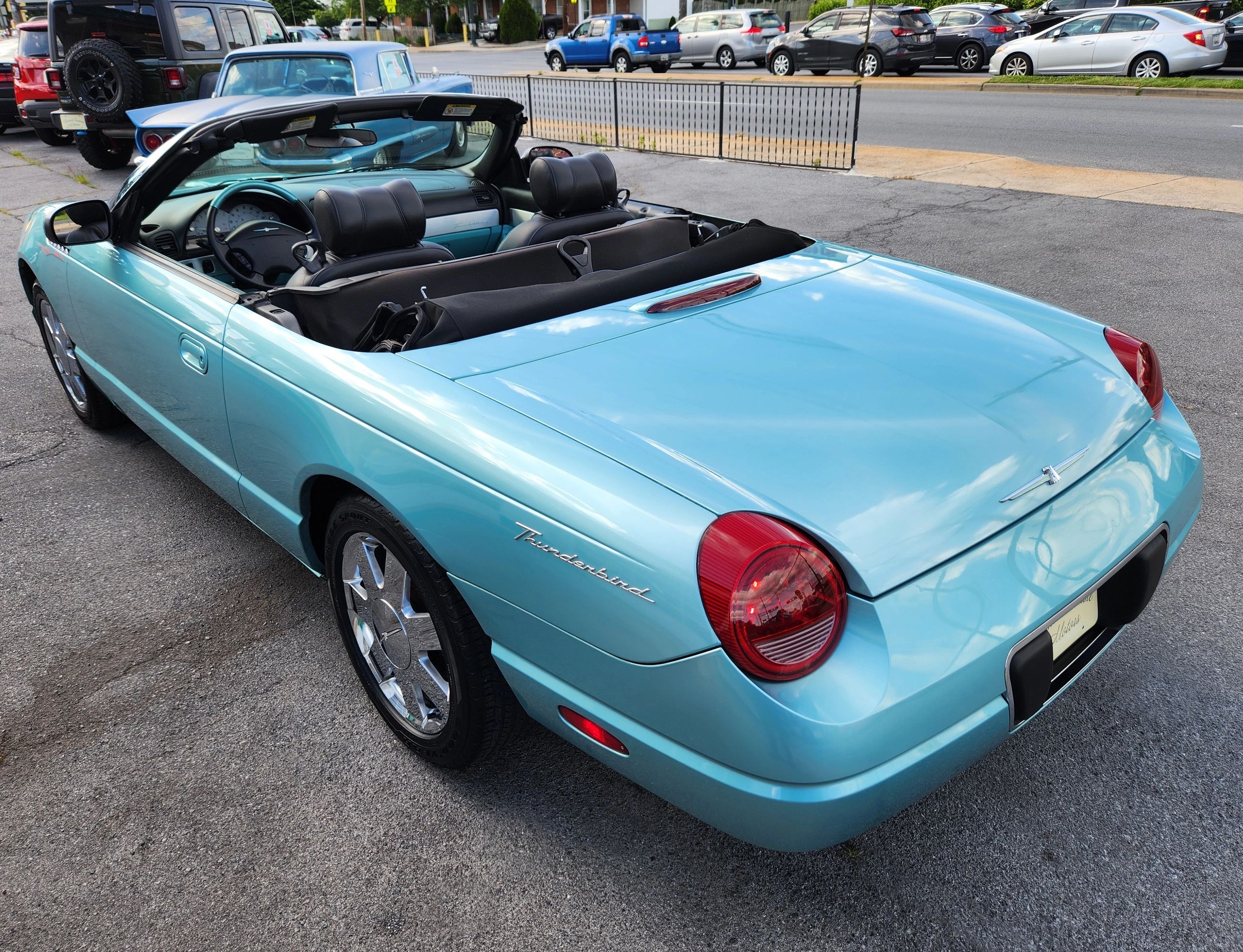 2002 Ford Thunderbird Deluxe - Photo 9
