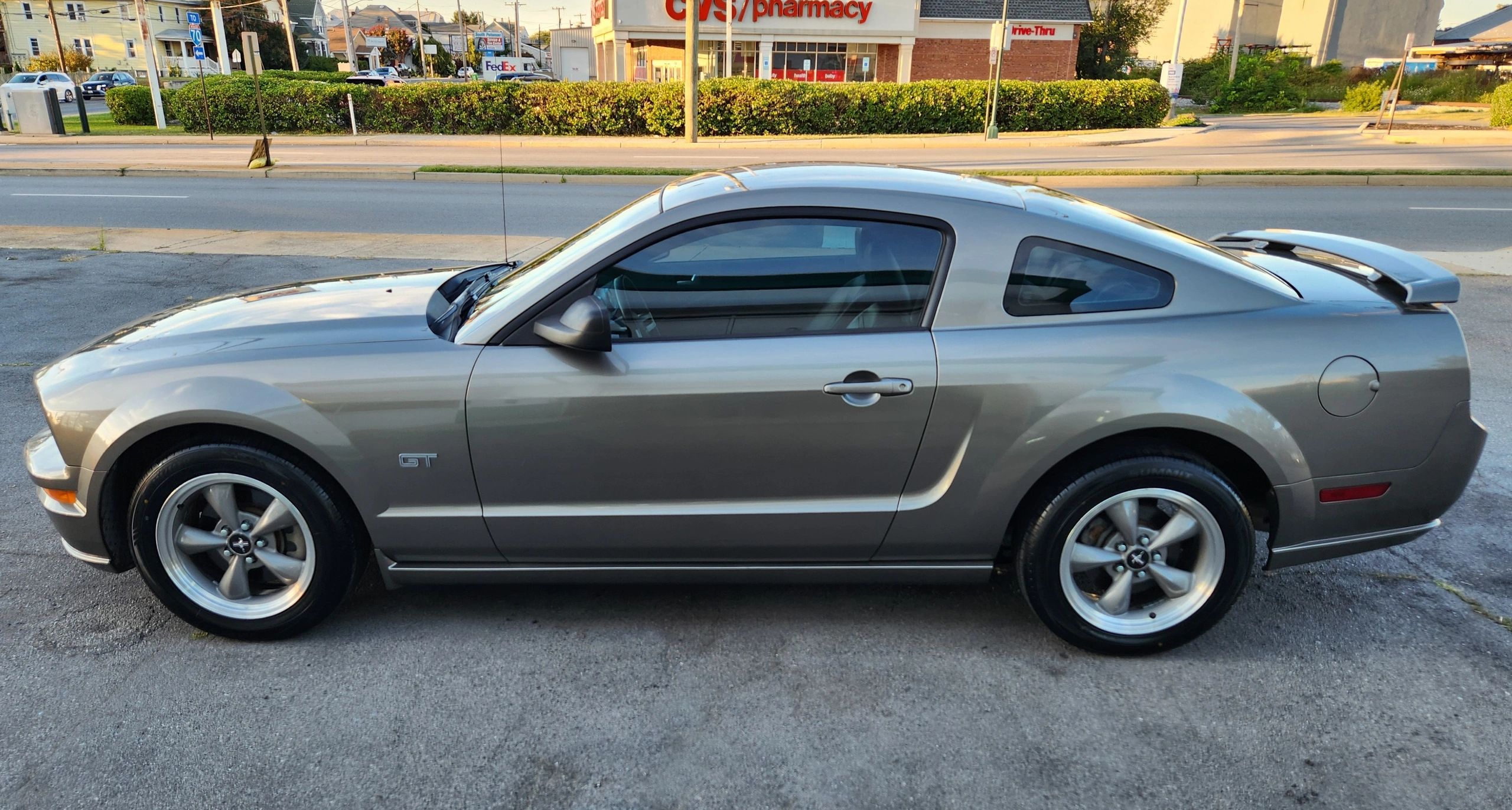 2005 Ford Mustang GT Premium - Photo 8