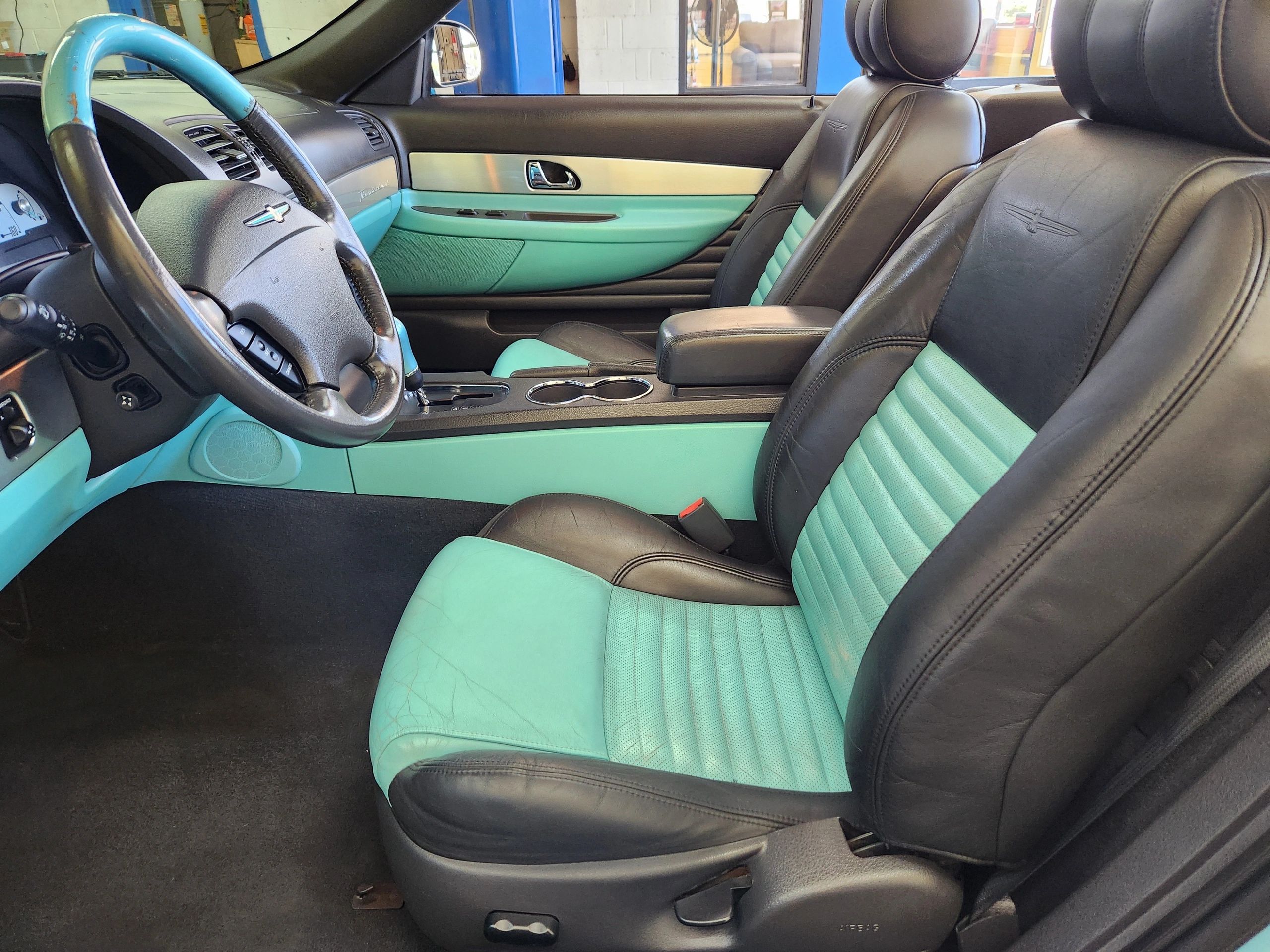 2002 Ford Thunderbird Deluxe - Photo 15