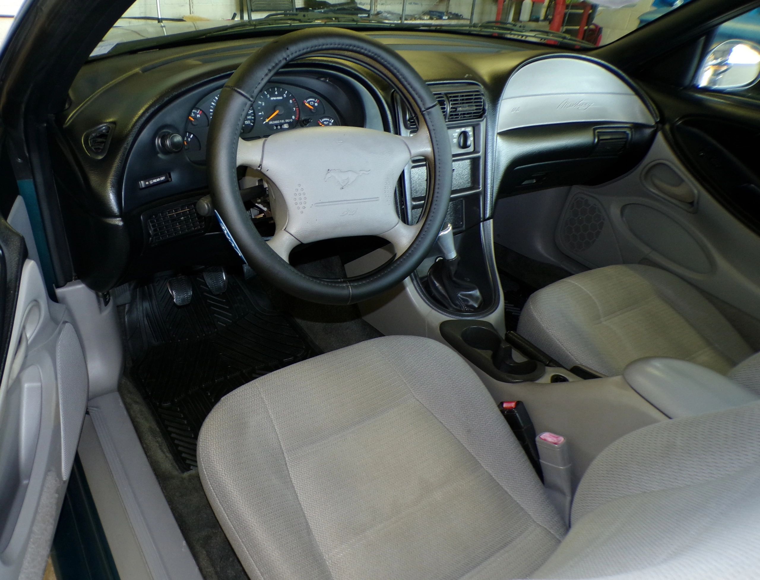 1996 Ford Mustang - Photo 10