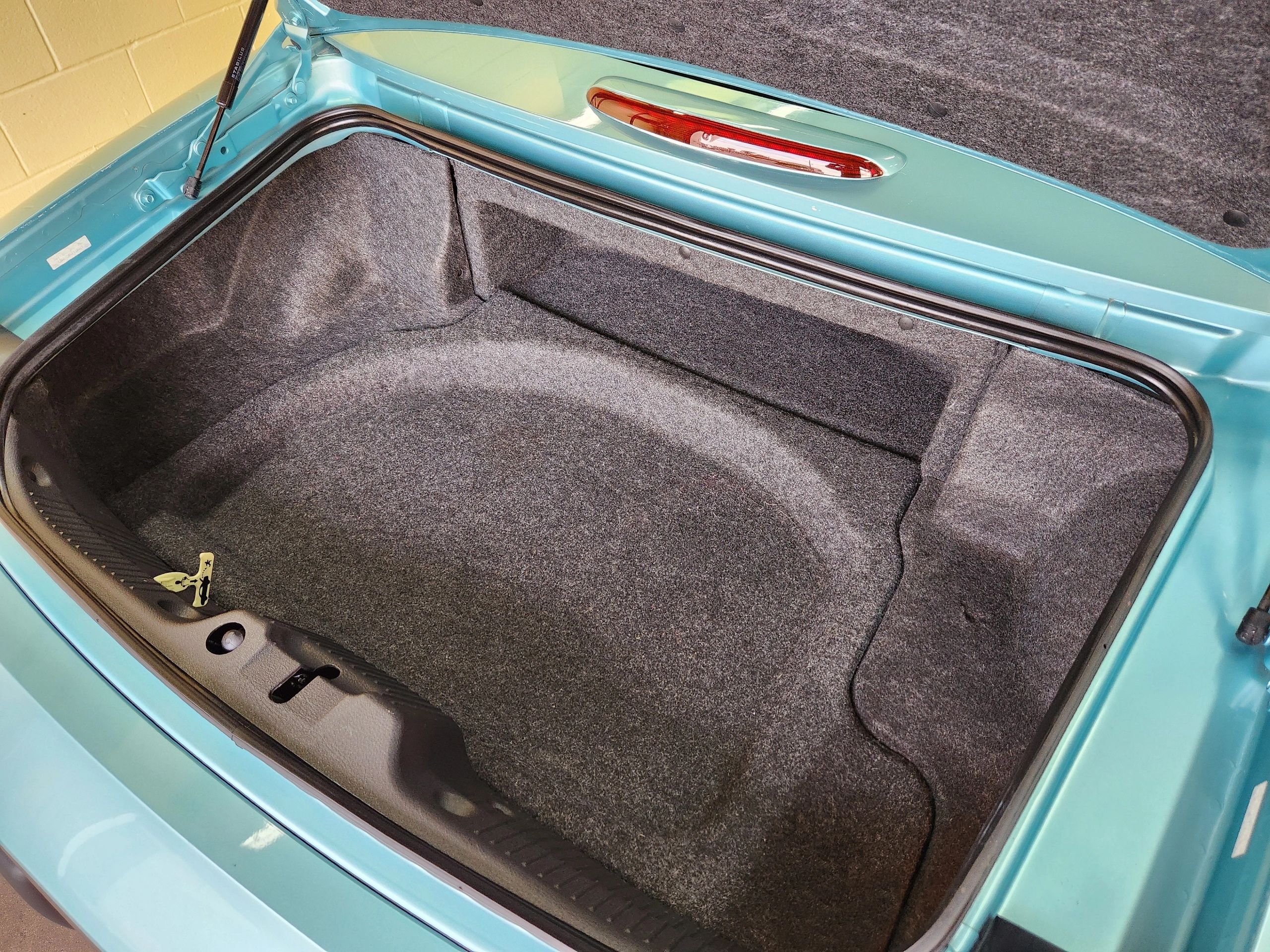 2002 Ford Thunderbird Deluxe - Photo 21