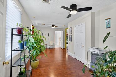 Bonus room in Uptown New Orleans home office setup