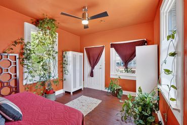 Carrollton area Uptown home with flexible layout