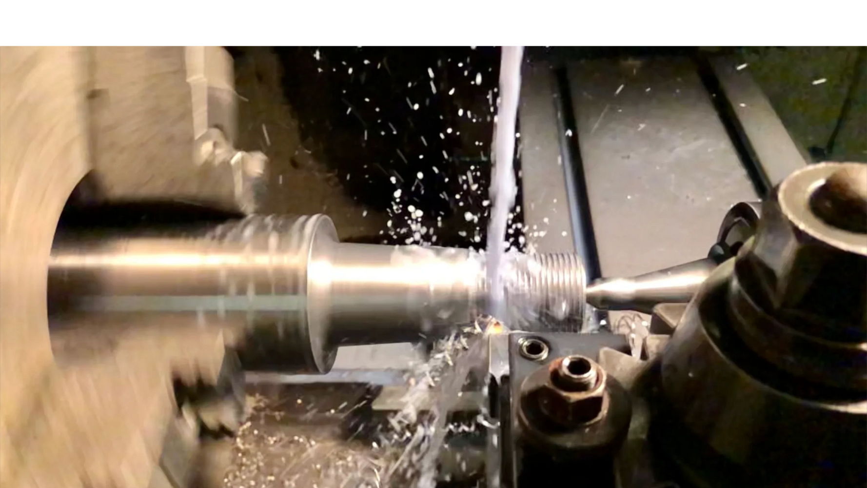 CNC Lathe turning threads.