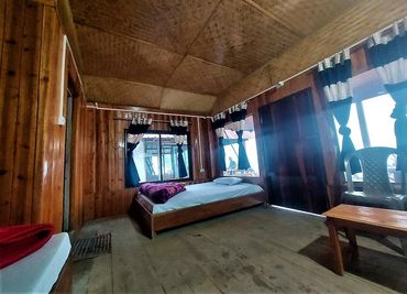 Homestay In Sittong Upper With Kunchenjunga View