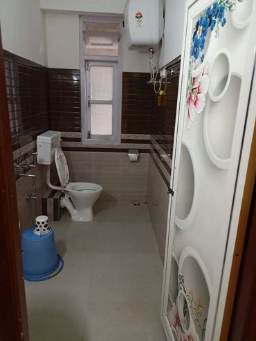 Hotel room's bathroom