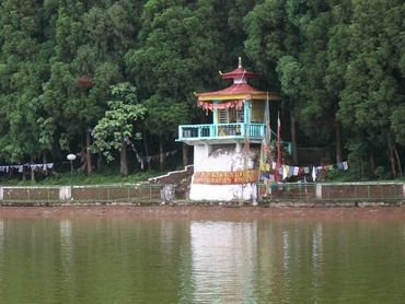 Aritar Sightseeing Lampokhri Lake