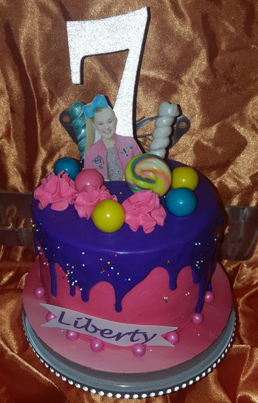 Jojo Siwa Themed Cake