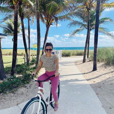 Bicycle rentals Fort Lauderdale beach 