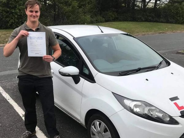 Driving lessons near me in Orpington; David passed with Let's Torque Driving School!