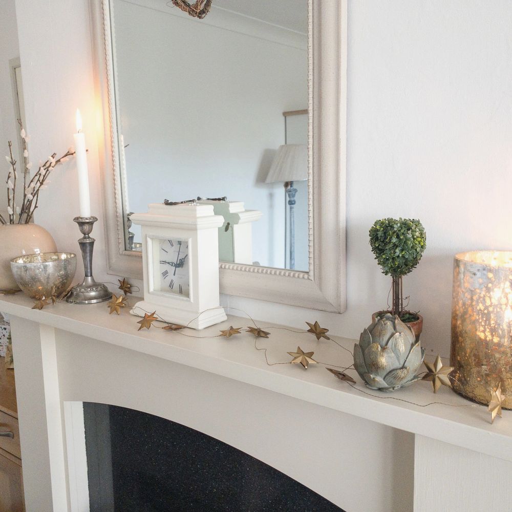 Lounge fireplace decor