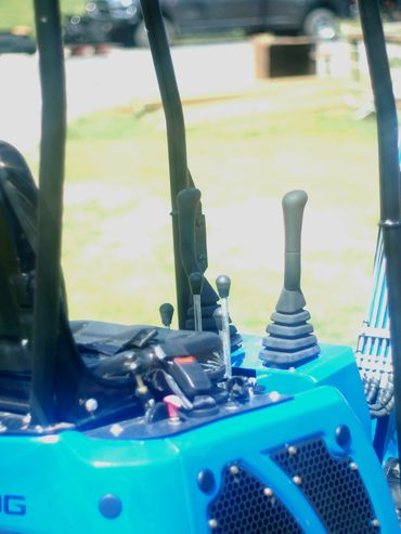 Groundhog BH14G Mini Excavator