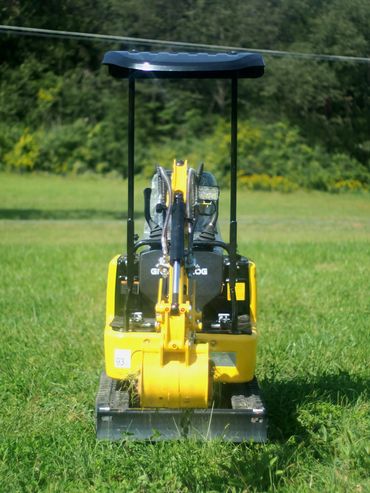 Groundhog BH14G-2 Mini Excavator