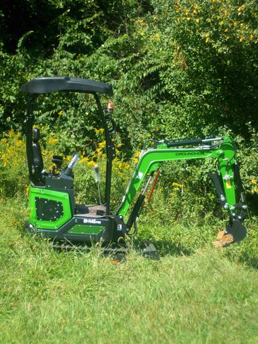 Groundhog BH14G PRO Mini Excavator