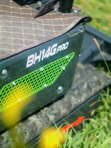 Groundhog BH14G PRO Mini Excavator